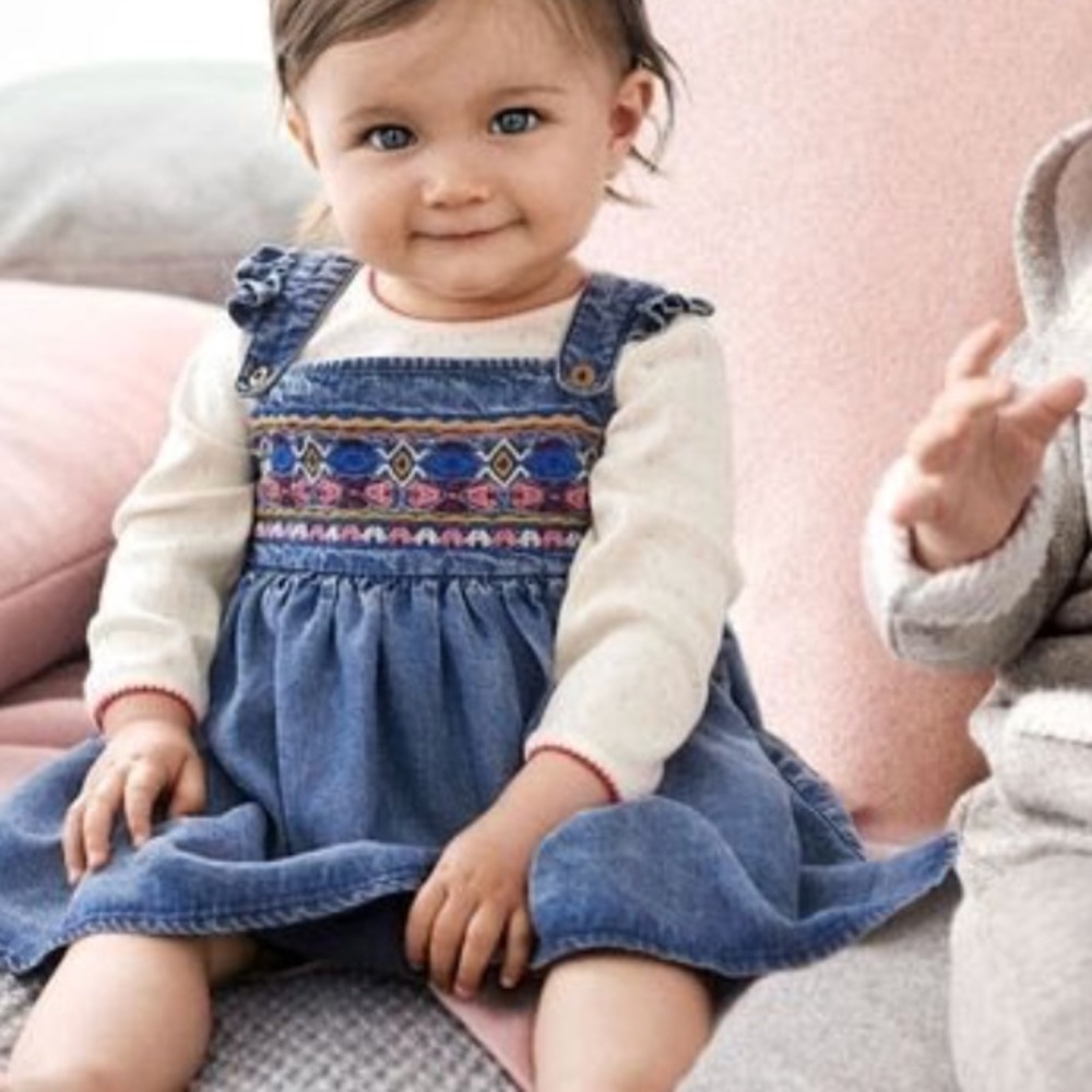 H&M boho baby denim dress w embroidery 6 - 9 mths